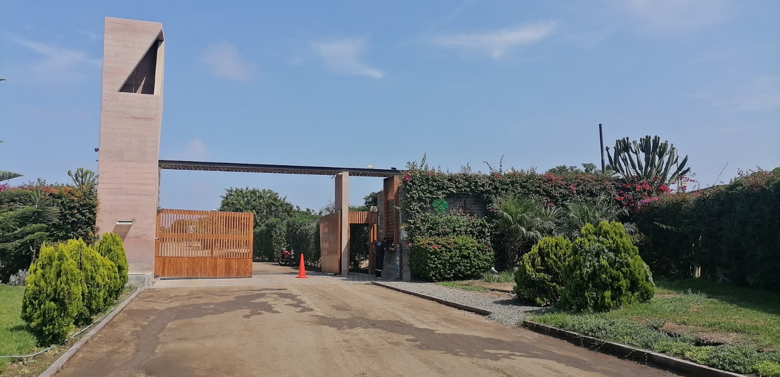 TERRENO EN VENTA EN CONDOMINIO PRIVADO ALTO PRADERA ASIA KM 99